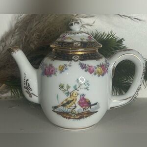 Vintage Franklin Mint Tournay Mini Teapot